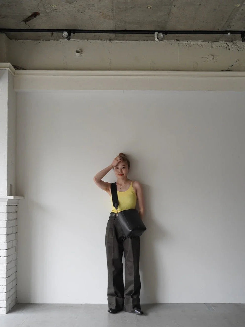 Pantalon chino 【a】ダークエスプレッソカーキ – aLORS online store