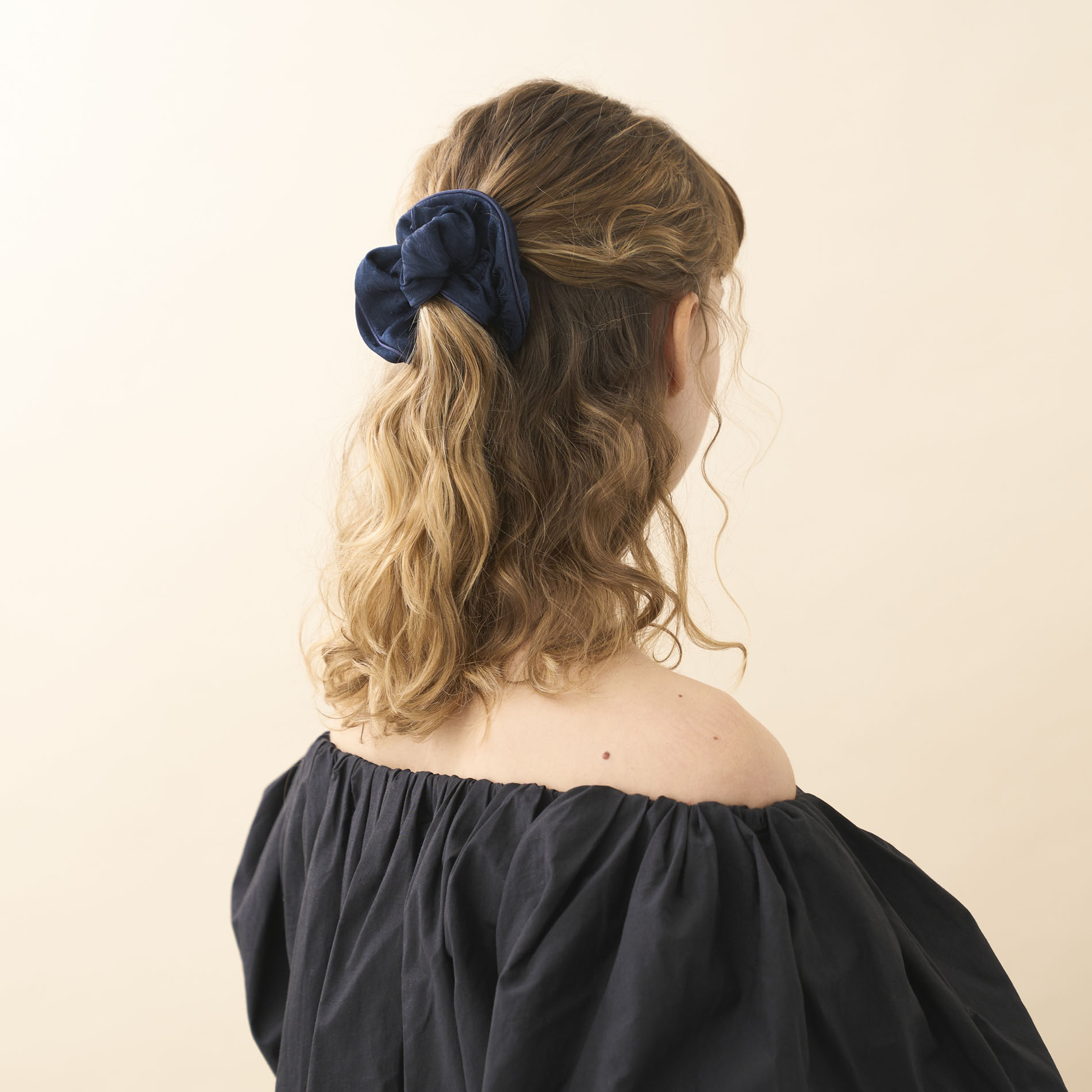 シュシュ｜ALEXANDRE DE PARIS（アレクサンドル ドゥ パリ）