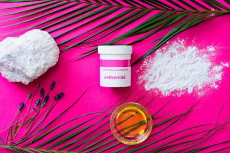 esthemax　業務用⭐ゾンビマスク 🎃Happy Halloween🎃 ゾンビマスクは見た目だけでなく、シワやハリ管理