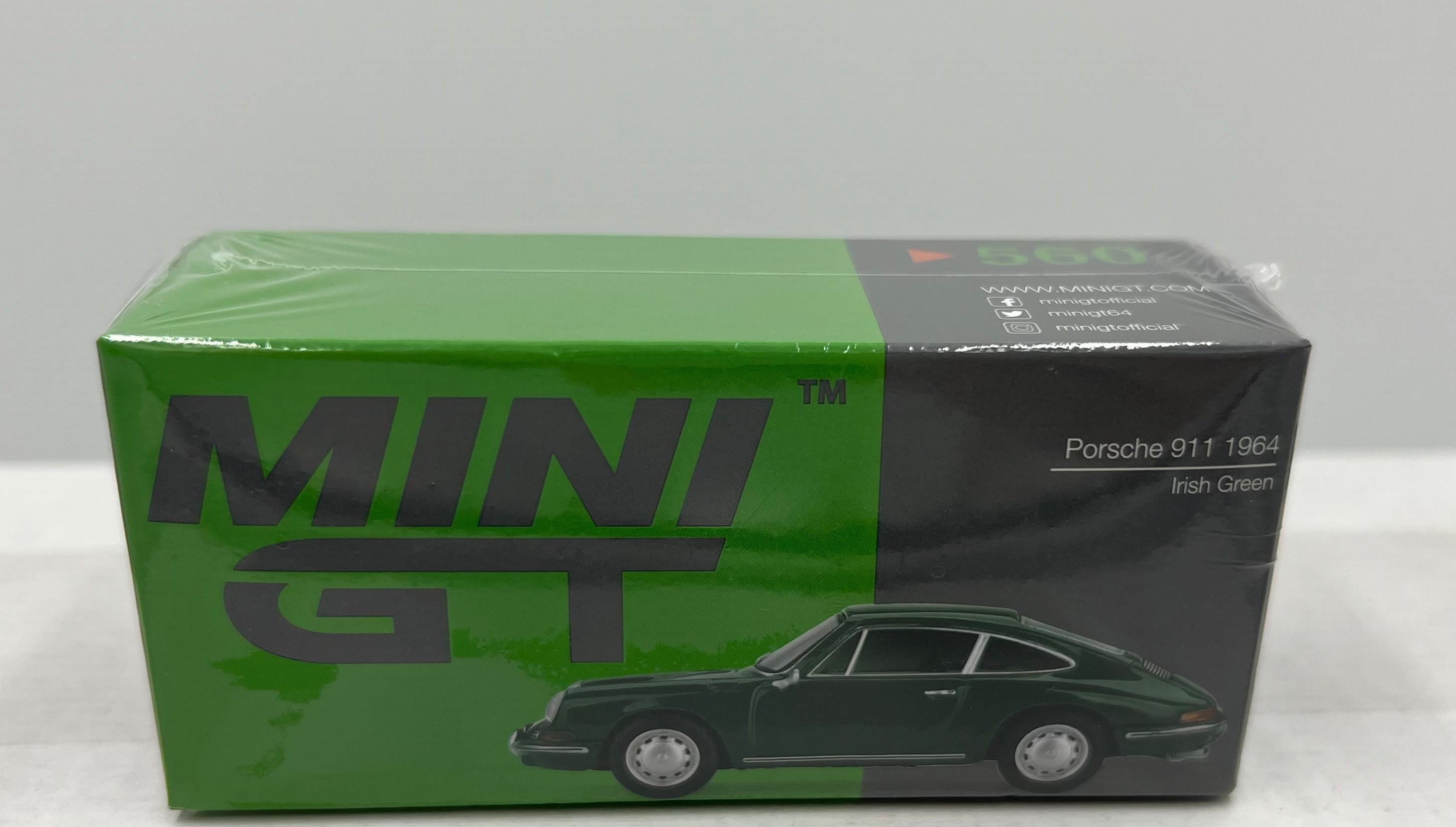 1:64 Porsche 911 1964 Irish Green #560 Mini GT – All Gassed Up Diecast