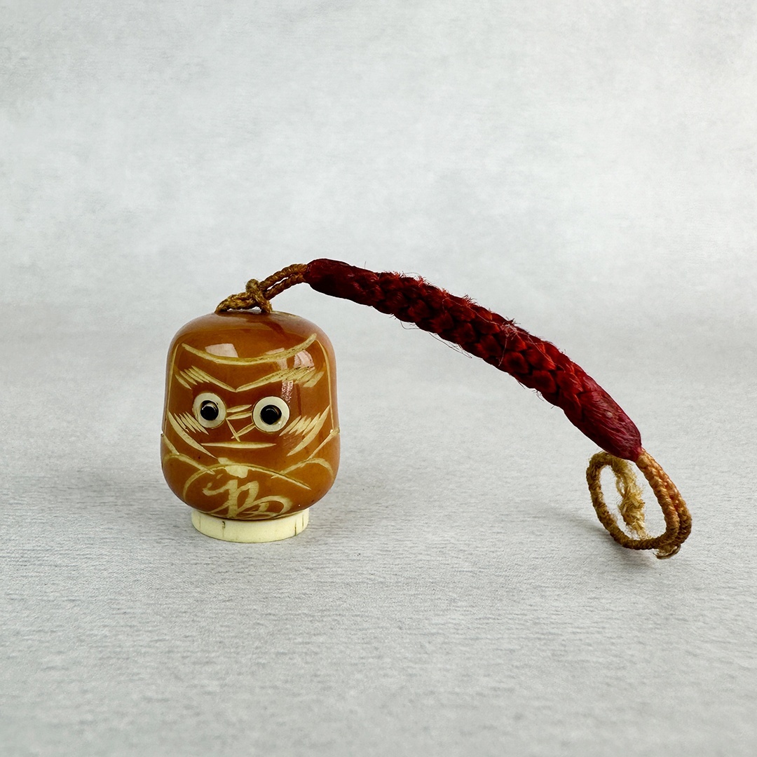 古美術 雨蛙からくり根付 目が飛び出る カエルの守り内蔵