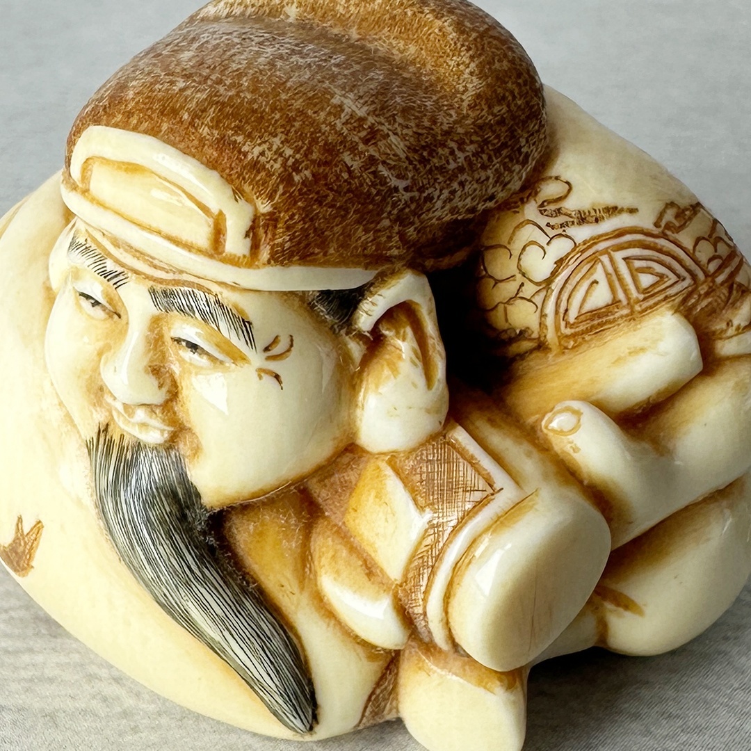 根付 アワビと鼠 骨 牙等天然素材 大型 無銘 大黒牙彫根付 文化遺産