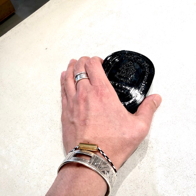 手首からほんのりと漂う上質な香り by 武田泰輔｜美容日めくり