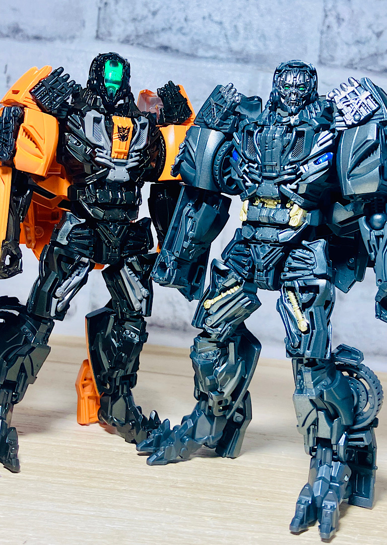 トランスフォーマースタジオシリーズ SS-10ロックダウン & SS-13