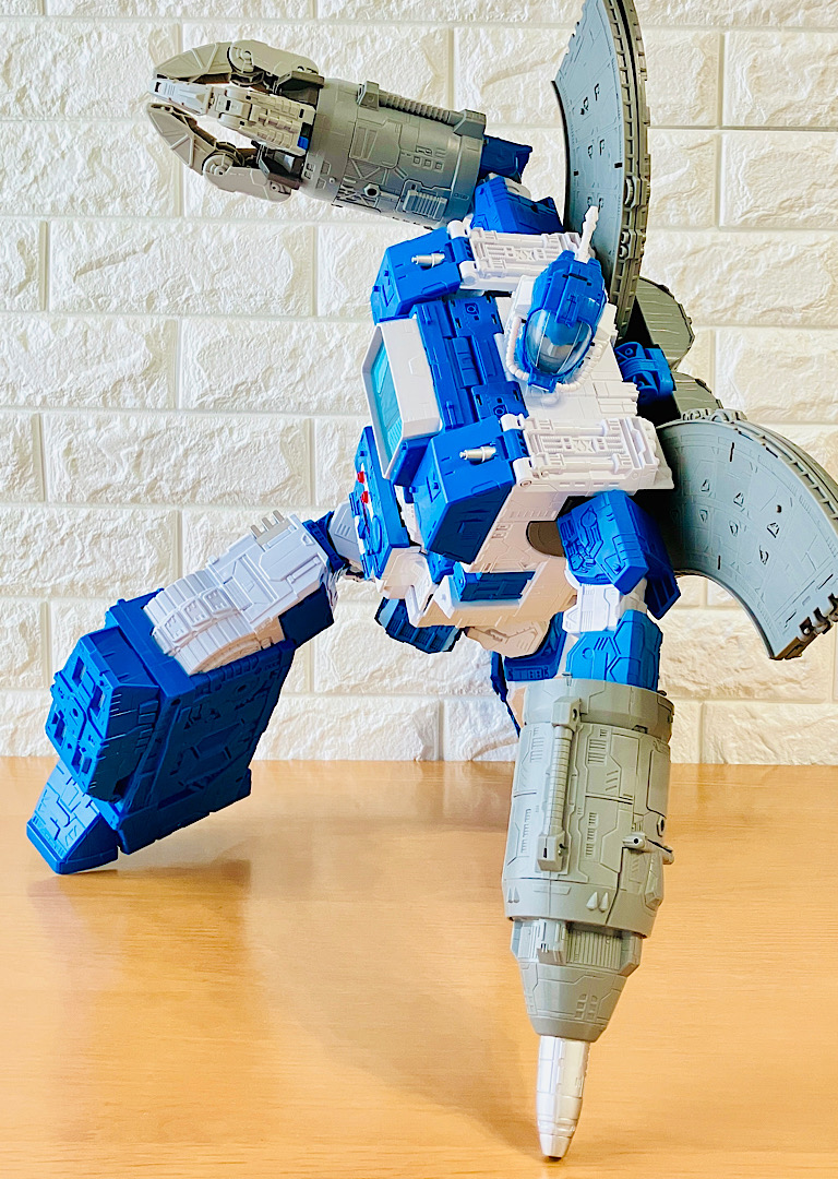 トランスフォーマーレガシーエヴォリューション ガデプ&ルナトレッド