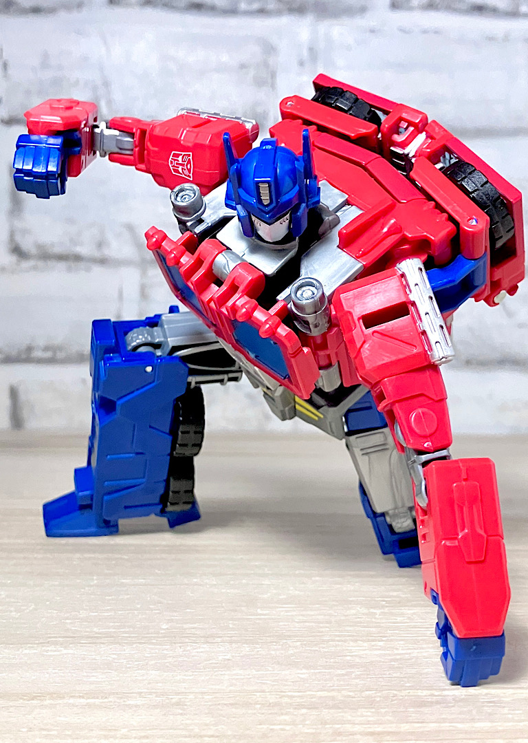 トランスフォーマージェネレーションセレクト スターコンボイ レビュー