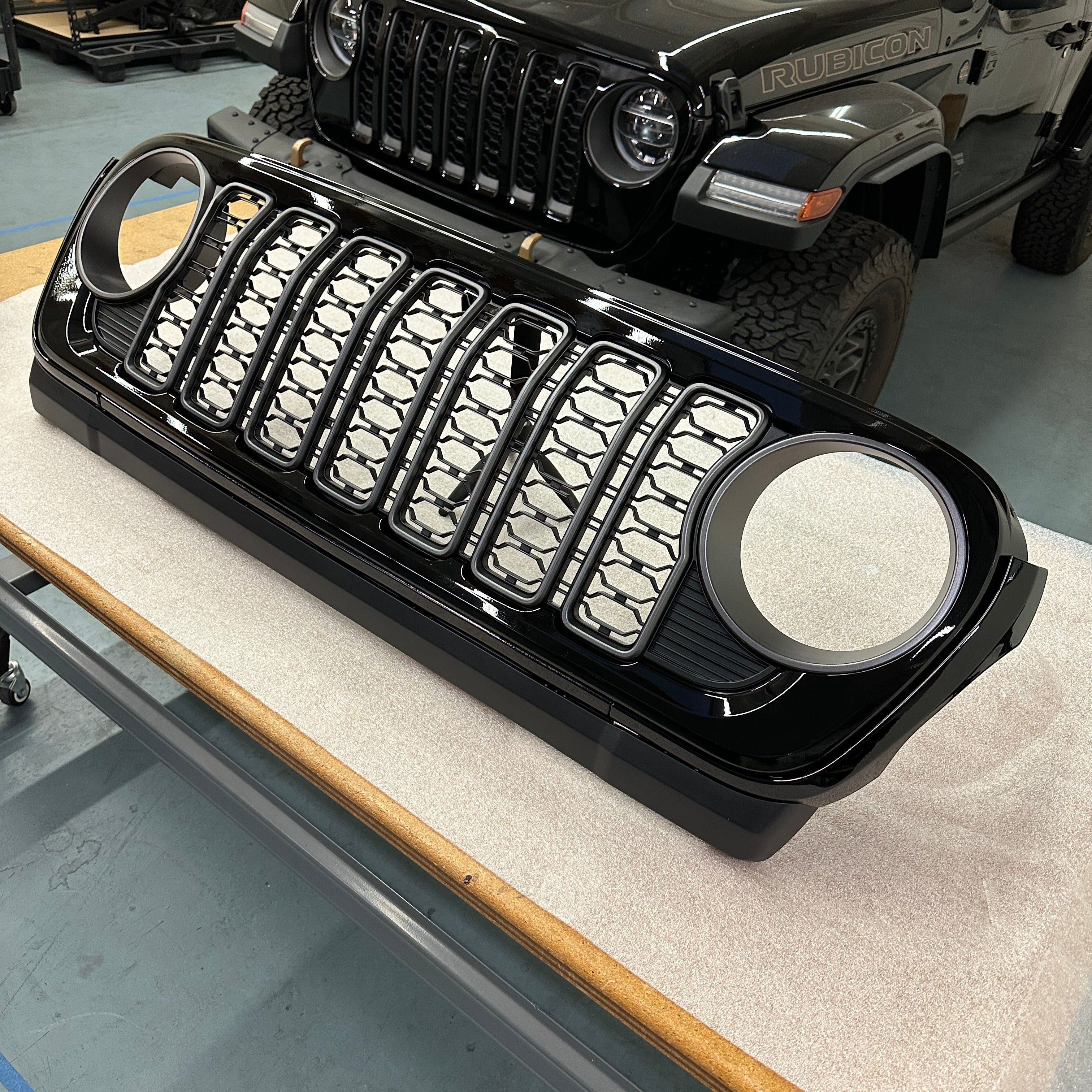 MOPAR Jeep純正 2024モデル グリルキット (JL/JT共通) – アメリカン