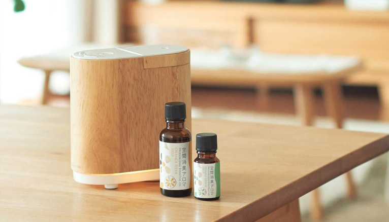 エッセンシャルオイルディフューザー aromore（アロモア） ウッド