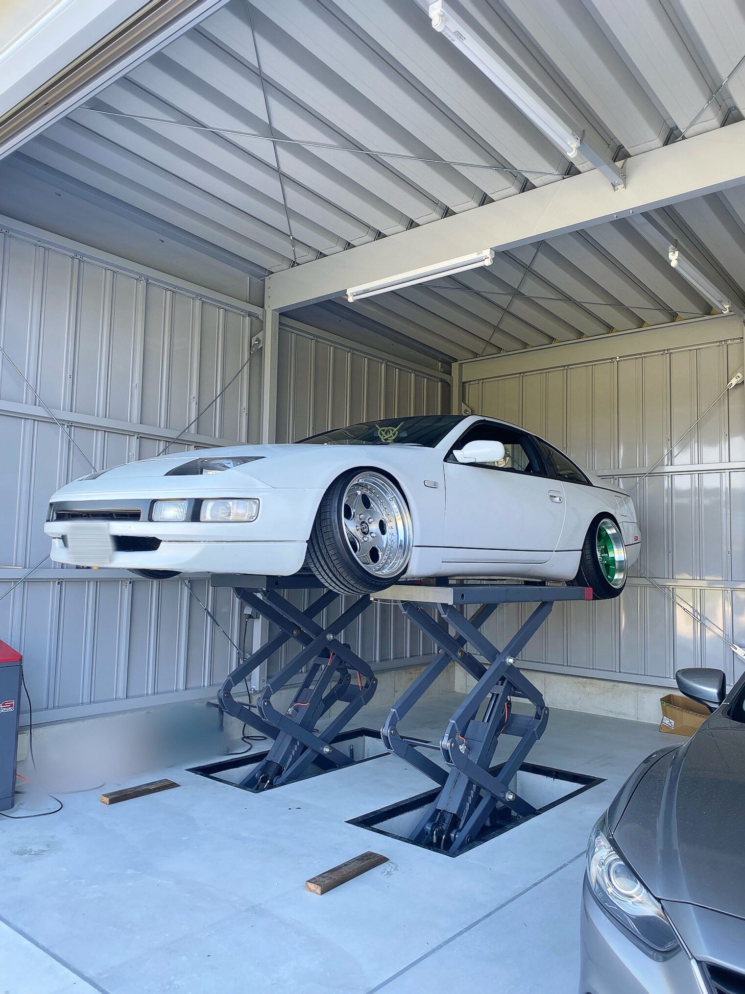 広島県 AMSオリジナルリフト『LMS-301N』納品設置(ドリームガレージ