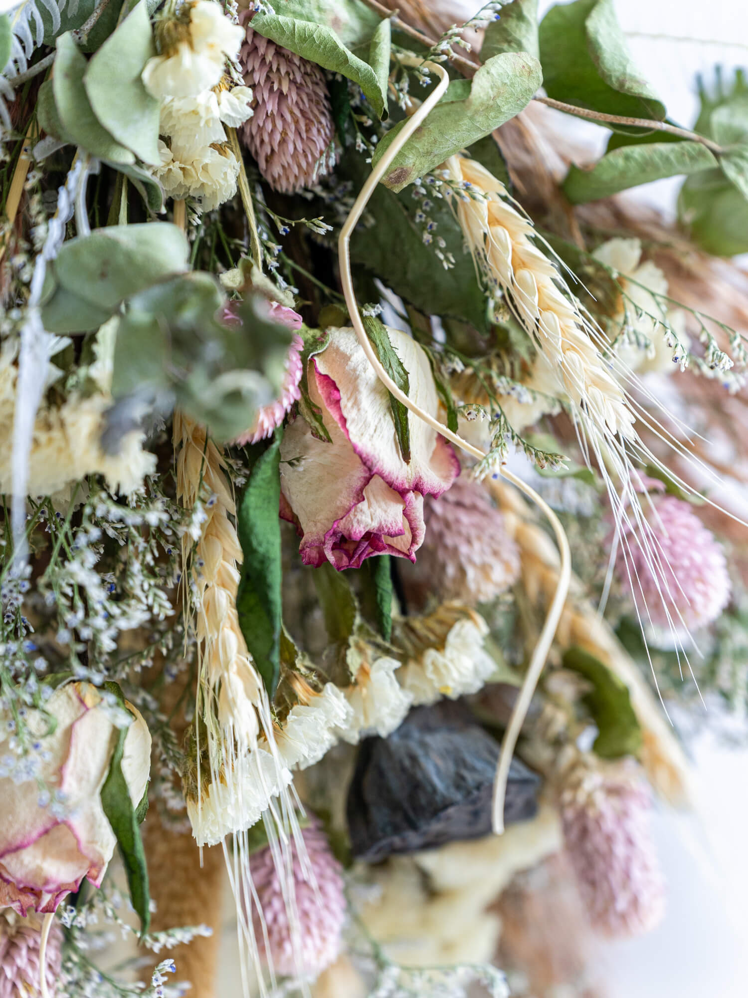 壁に掛ける】ドライフラワーのスワッグ - ピンク - | お花の通販AND