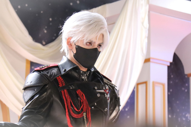 イケメンコスプレイヤーの神ファンサで現実に戻れなくなる乙女が続出