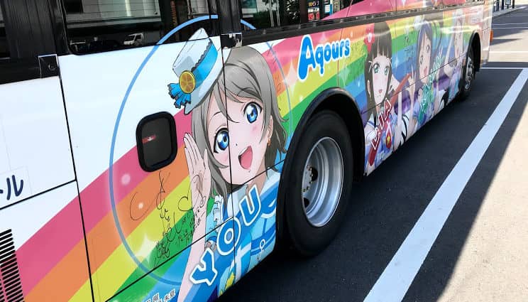 沼津でラブライブ！サンシャイン!!ラッピングバスは何台走ってる？あと