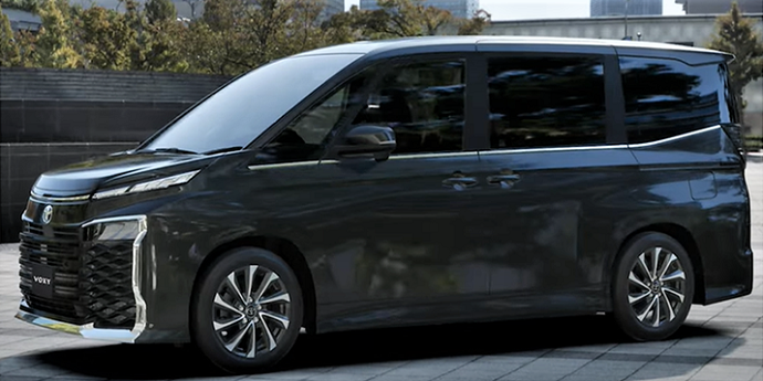 新型ヴォクシーのカラーランキング！新色は人気？おすすめはブラック