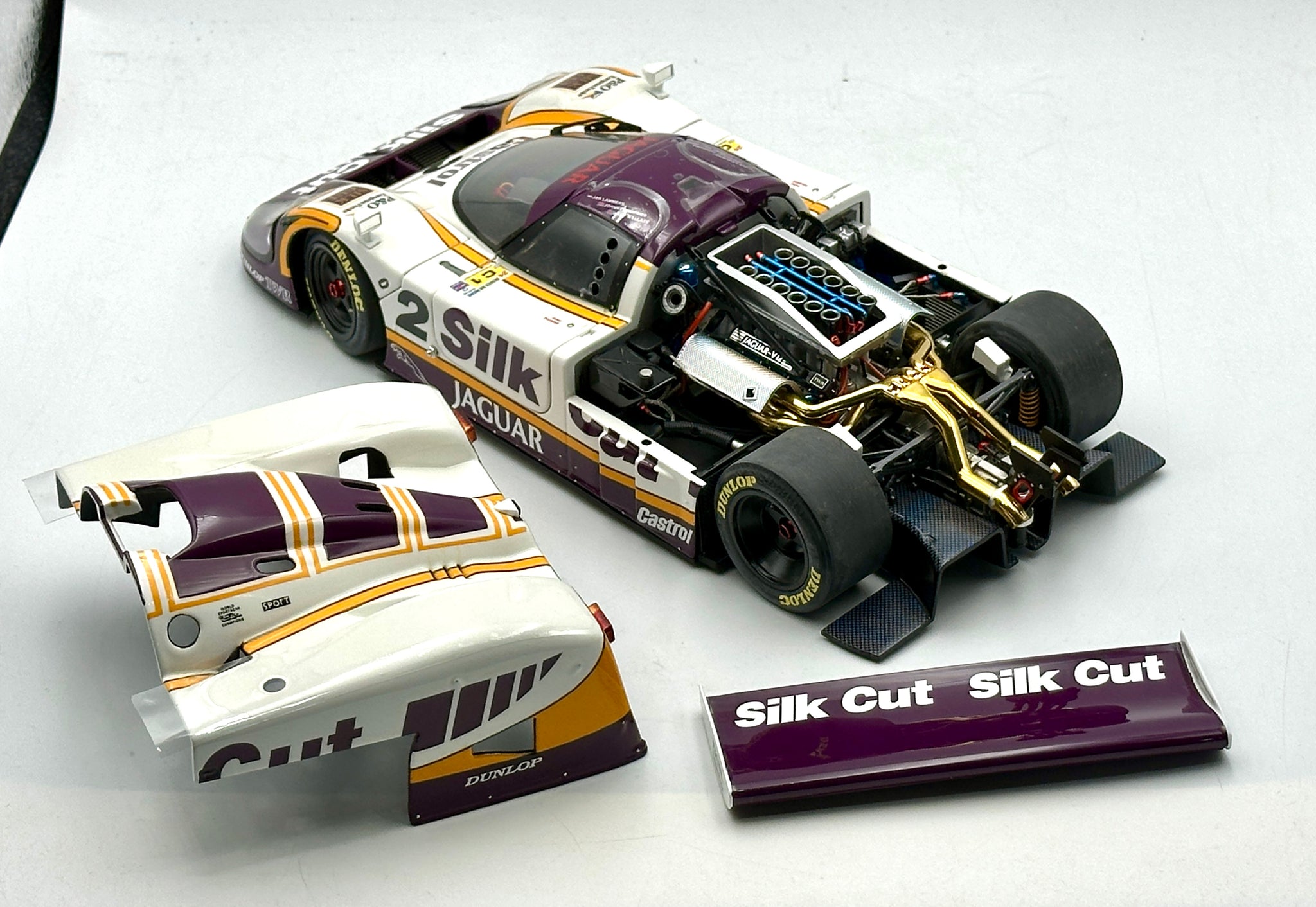 1:18 1988 24h Le Mans Winner -- #2 Jaguar XJR-9LM -- Exoto