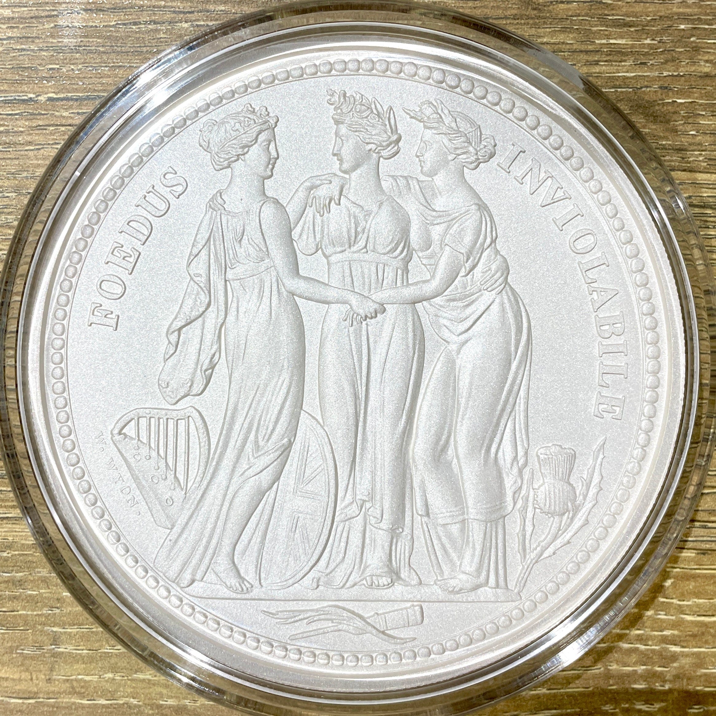 2020年 オルダニー スリーグレイセス 1キロ銀貨 マットプルーフ 未鑑定