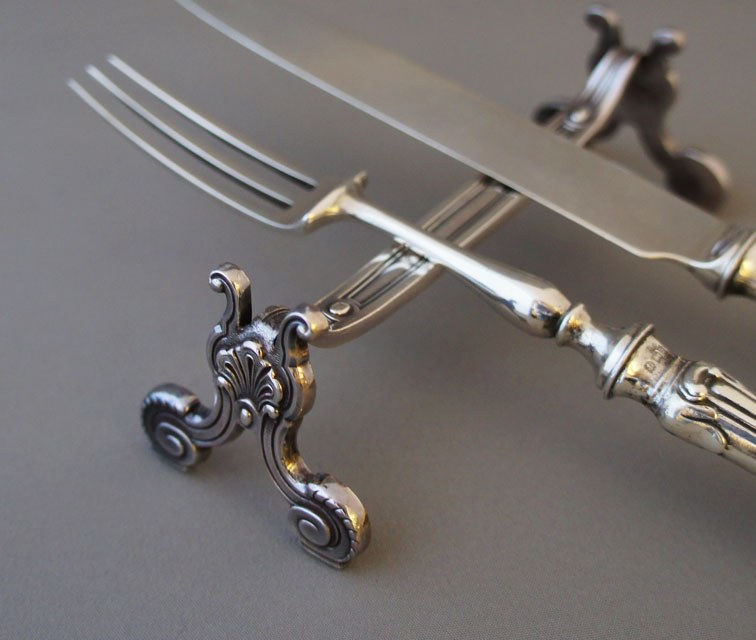 クリストフル「ナイフレスト箱入12本セット」《アンティックかとう》