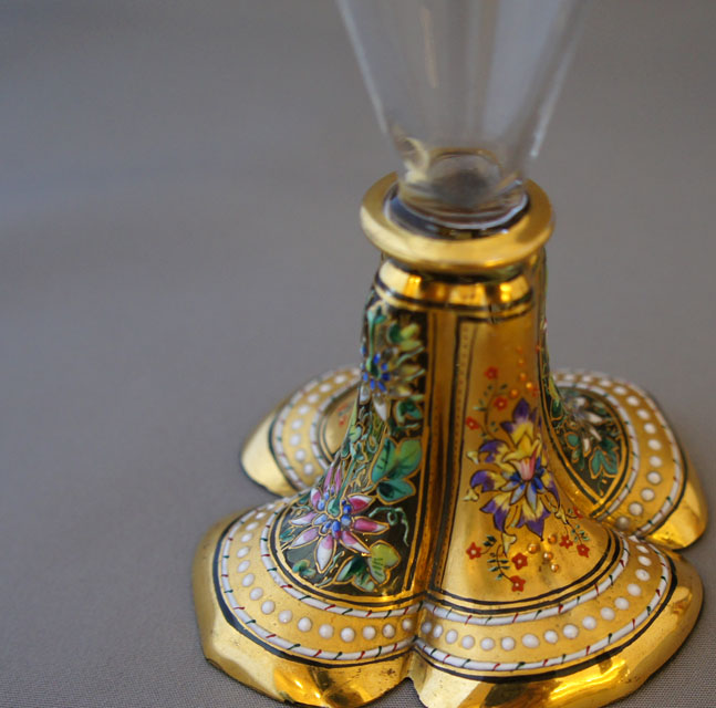 モーゼル「金彩エナメル装飾ワイングラス」《アンティックかとう》