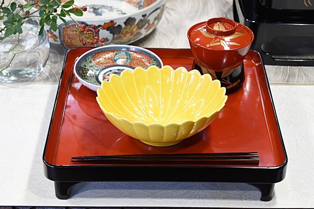 輪島塗 朱赤黒塗り会席膳 5枚セット 大極上本堅地 柴田芳太郎 - 生活