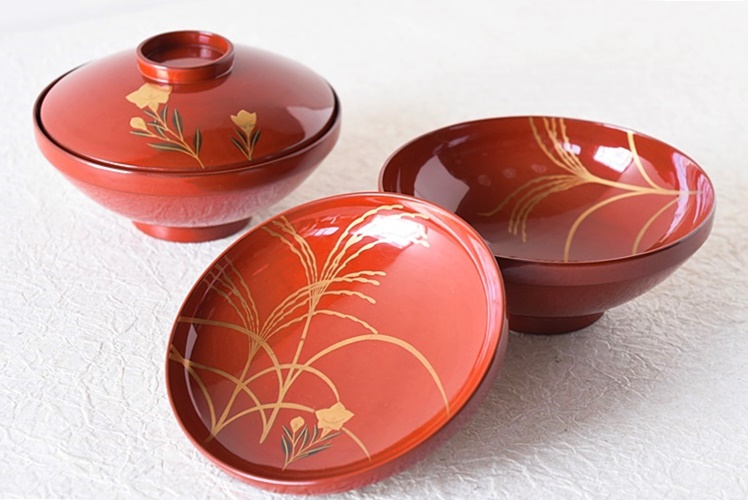 天然木製漆塗 桔梗ススキ 金蒔絵 見返し図 朱赤 吸物椀 1客 - 生活