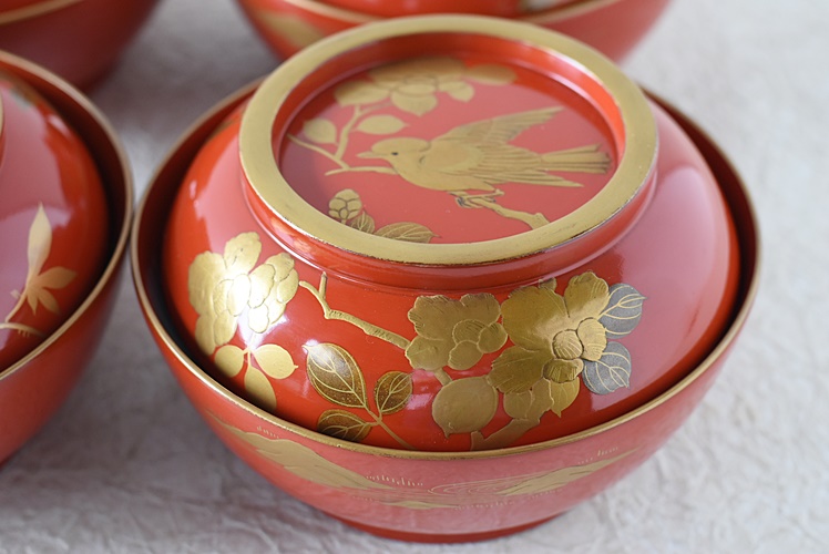 天然木製漆塗 朱塗り 図変わり鳥花金蒔絵 煮物椀 4客セット - 生活骨董