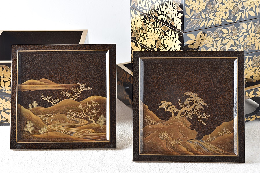 時代漆器 天然木製漆塗 南天総金蒔絵 蓋見返し研ぎ出し高蒔絵 五段重箱