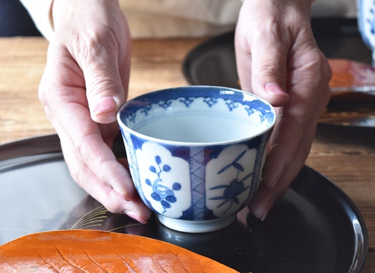 伊万里 染付 柘榴模様 瓔珞紋 向付 - 生活骨董と古布のアンティーク