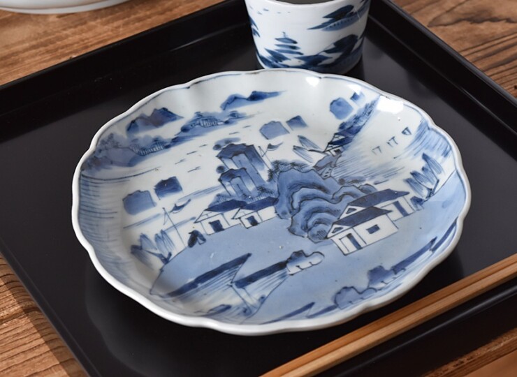 古伊万里 染付 山水風景画 輪花型 6.5寸皿 - 生活骨董と古布の