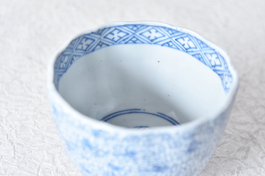 古伊万里 染付 微塵唐草 蕎麦猪口 輪花型向付 - 生活骨董と古布の