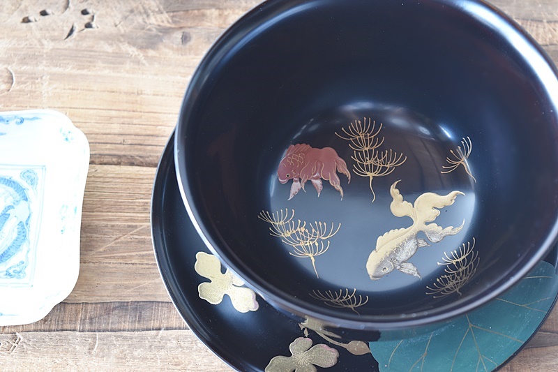 時代漆器 天然木製漆塗 金魚盛り上げ蒔絵 盃洗 皿付き 2客セット