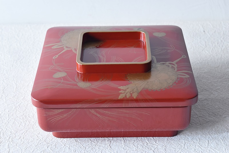 天然木製漆塗 くす玉 金蒔絵 食籠 蓋物 菓子器 - 生活骨董と古布の