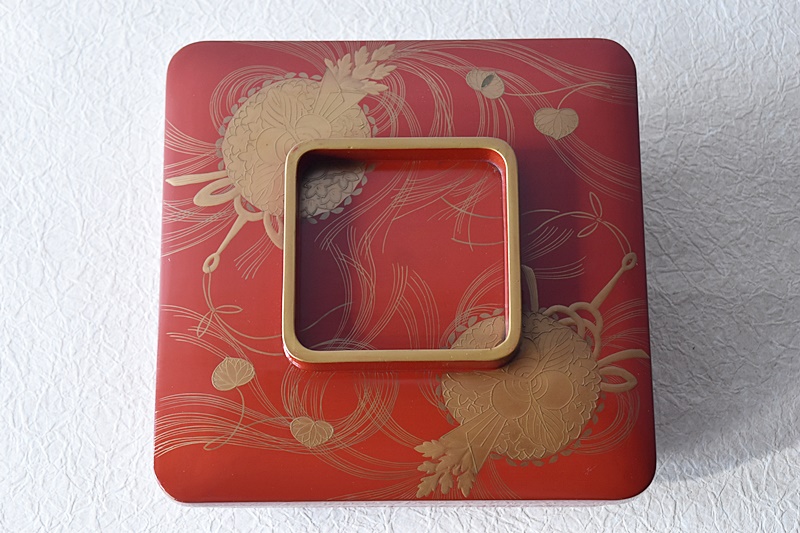 天然木製漆塗 くす玉 金蒔絵 食籠 蓋物 菓子器 - 生活骨董と古布の