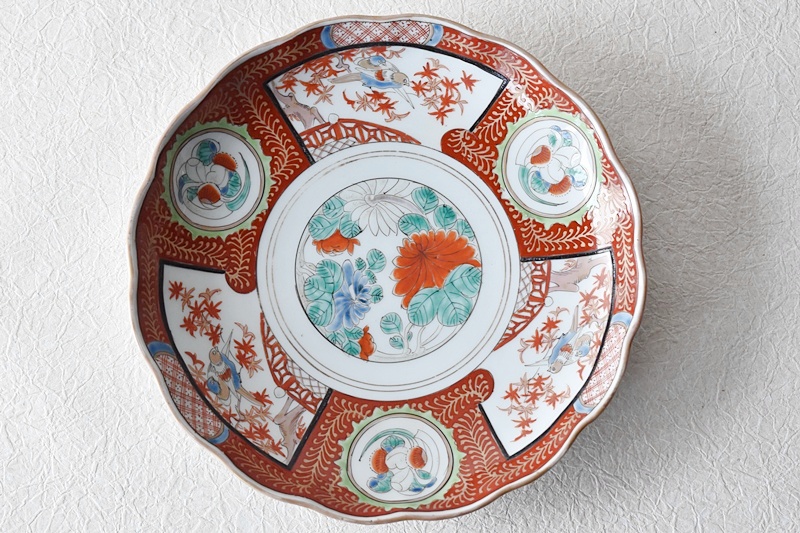 伊万里 色絵 赤絵 花鳥 夫婦鳥 輪花型 九寸皿 大皿 - 生活骨董と古布の