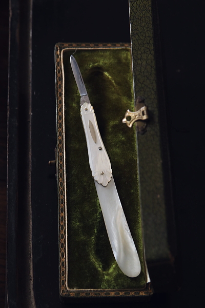 マザーオブパールハンドル フォールディングシルバーフルーツナイフ