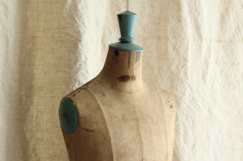 アンティークトルソーマネキン Kenneform Kennett & Lindsell Ltd