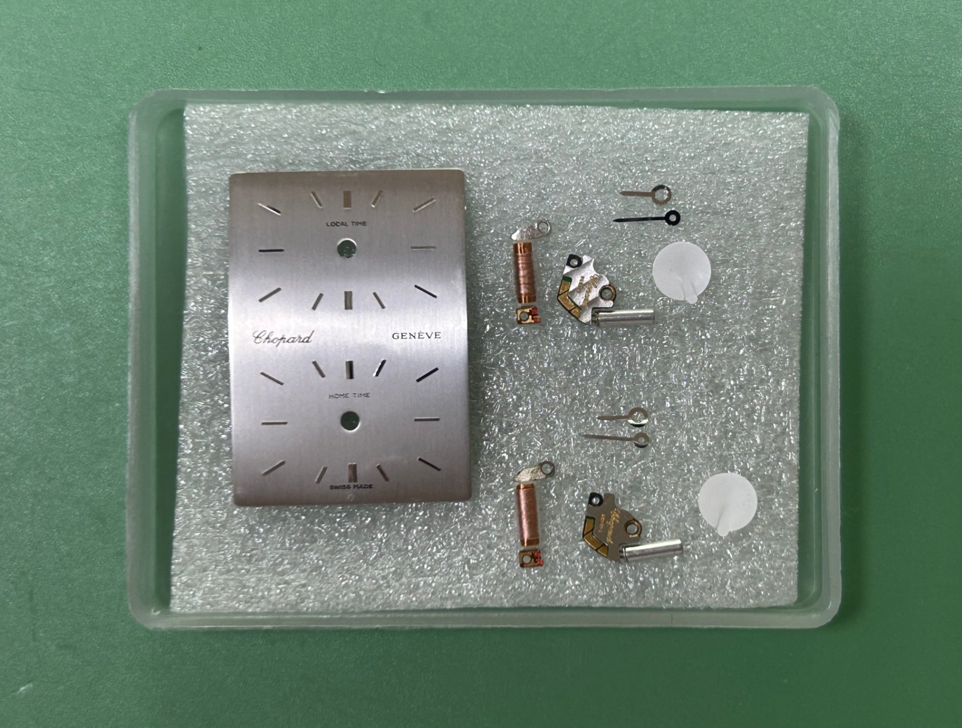 ショパール デュアルタイム 2240 クォーツ Cal.- 18K 純正革ベルト