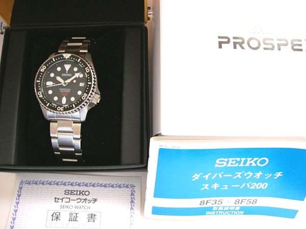 セイコー ダイバー200m パーペチュアルカレンダー SBCM023 新品