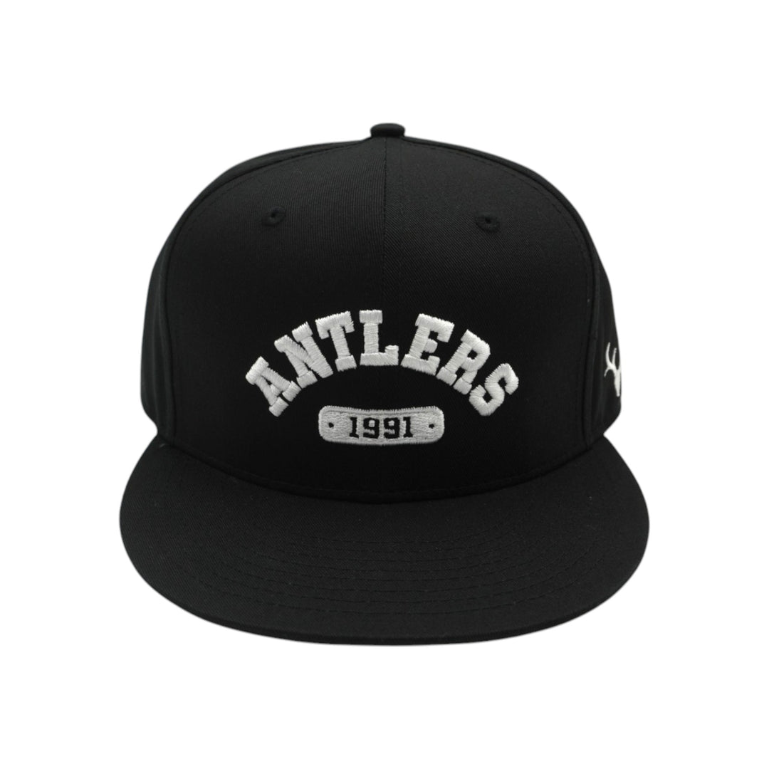 ストレートキャップ（カレッジロゴ）全3色 – 鹿島アントラーズFC