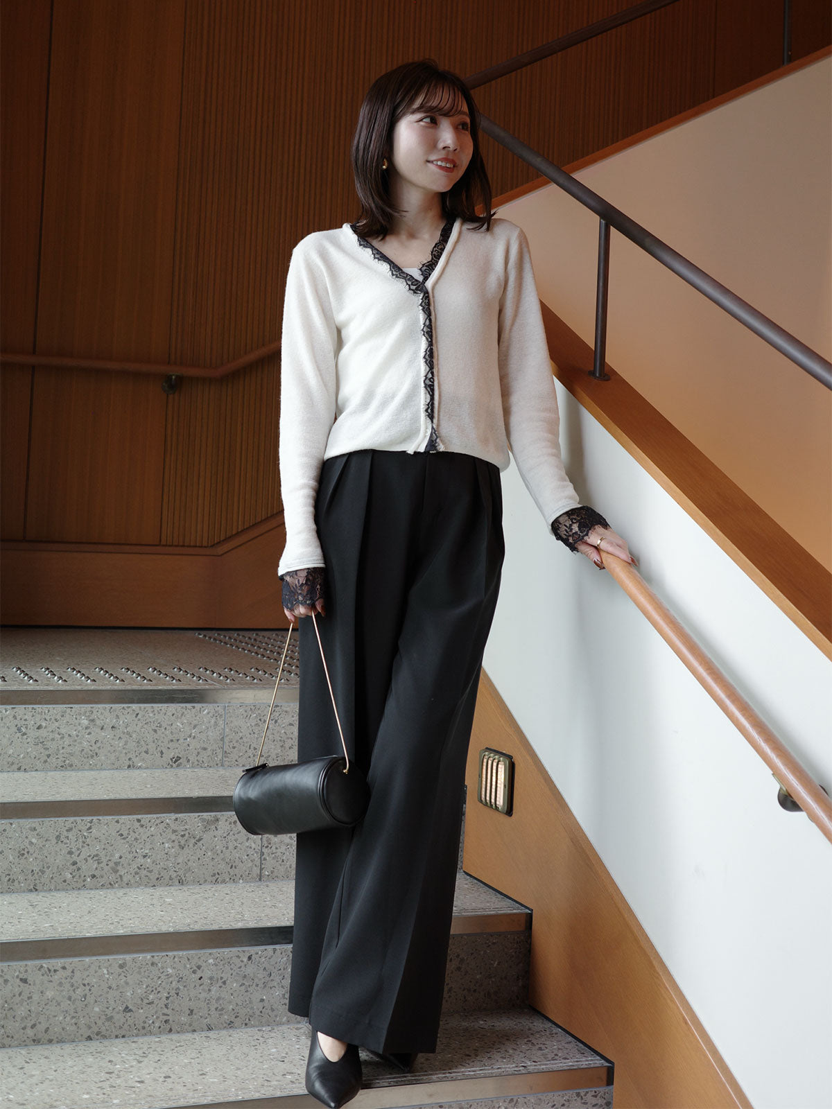 アイラッシュレーストリミングニット