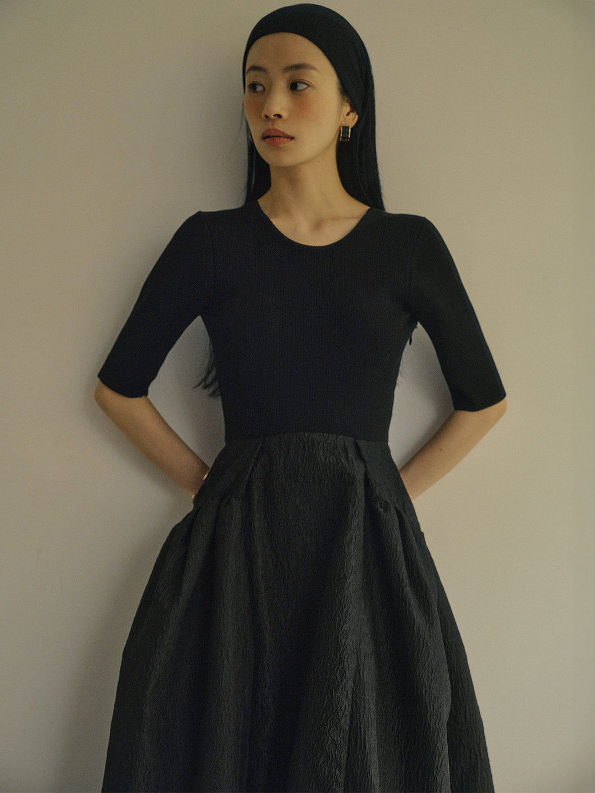 バックオープンカップインドッキングニットワンピース