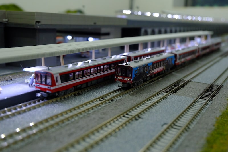 KATO 鹿島臨海鉄道6000形 ガールズ＆パンツァー ラッピング列車Ⅳ号車