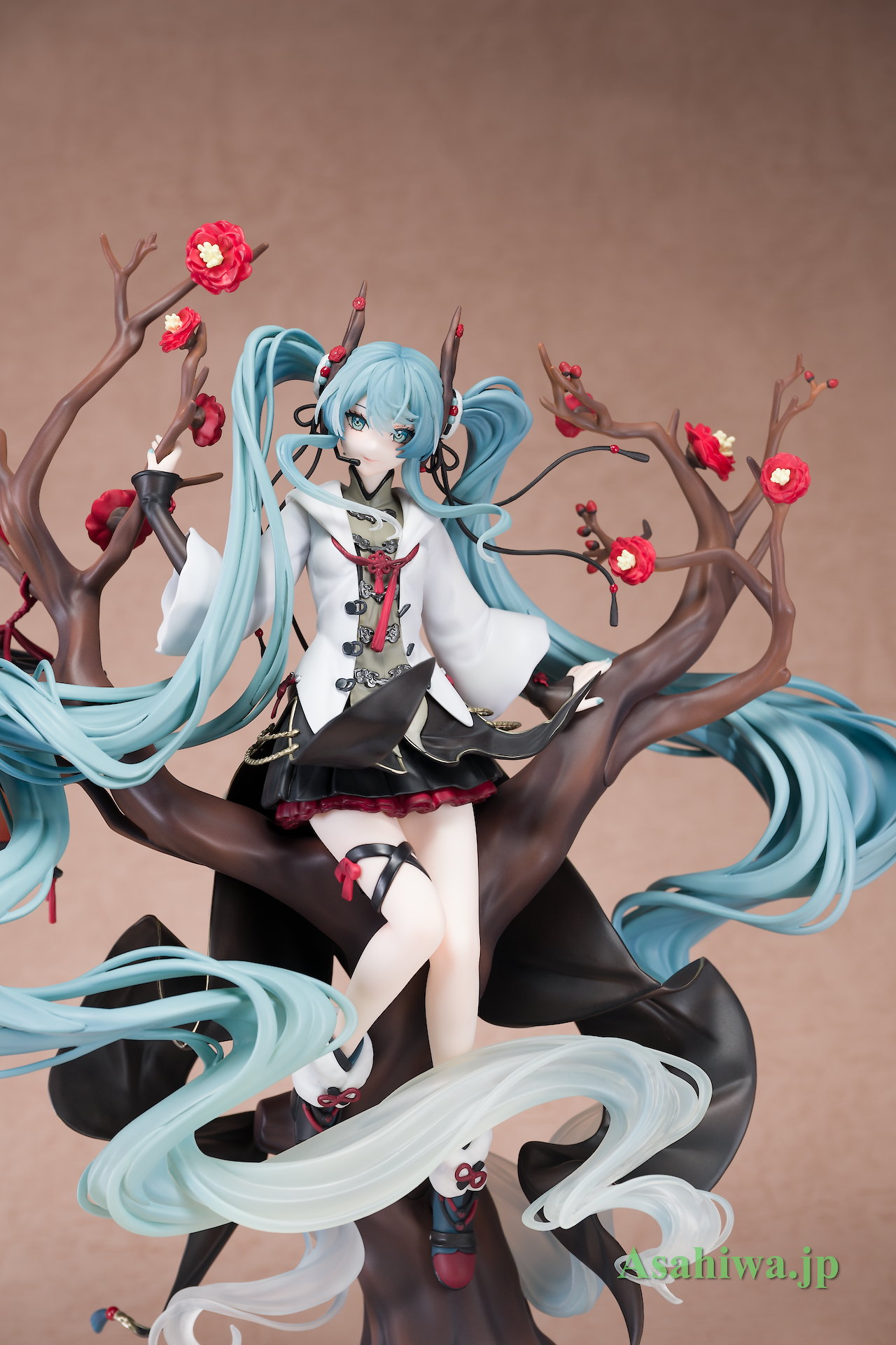 フリュー F：NEX × POPPRO 初音ミク 2022春節Ver. よつばとフィギュア