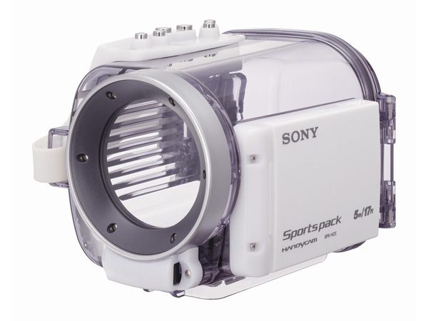 ASCII.jp：水深40m対応！ ビデオ用防水ケースWP-V1を触る (1/3)