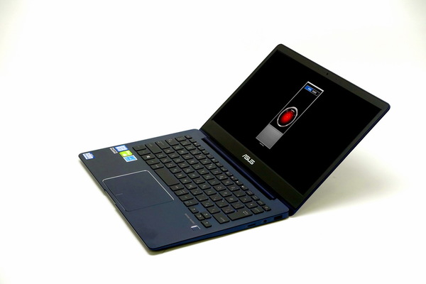 ASCII.jp：ZenBook 13 試用レポート みんなより速くてキレイなモバイル