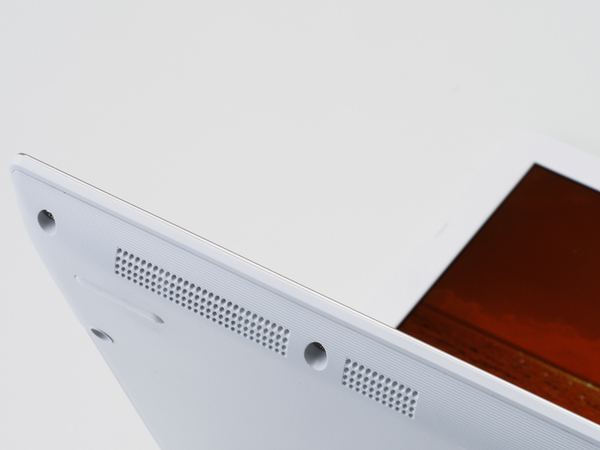 ASCII.jp：仕事もエンタメもまとめて東芝の新15.6型ノートPCでOK！