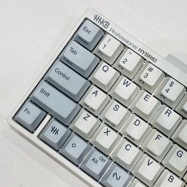 伝説的なキーボード、HHKB新モデルが乾電池駆動である理由 - 週刊アスキー