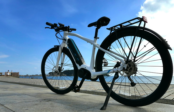 ASCII.jp：Panasonic 電動アシスト自転車「XU1」実機レビュー = 運動