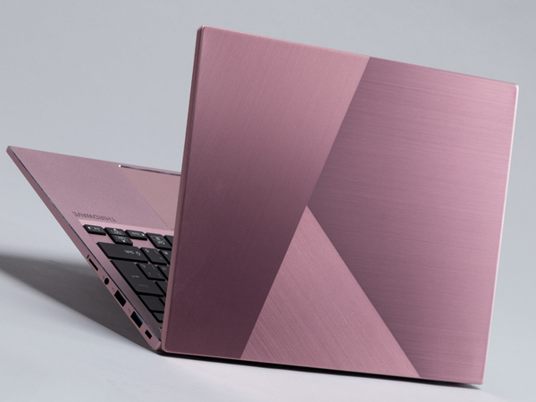 ASCII.jp：10万円以下で“SAKURA”の美しさと使い勝手を両立、テレワーク