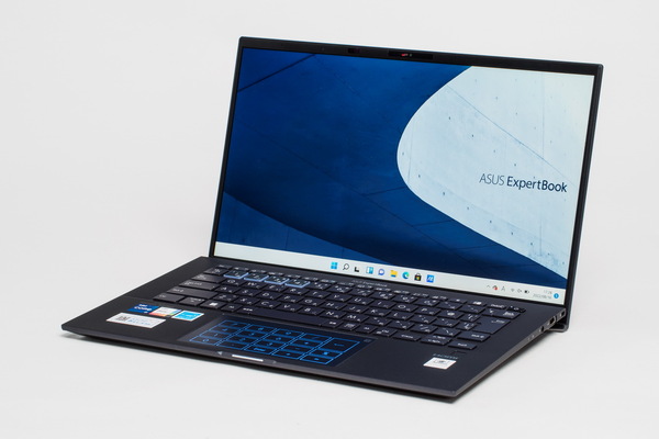 ASCII.jp：ASUSが超軽量880グラムでRAM32GB+SSD4TBも搭載可能な次世代