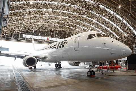 写真で見る、J-AIR エンブラエル 190型機 - トラベル Watch