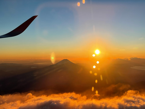 JALの2022年初日の出フライトに密着。ファーストクラスもあるエアバス